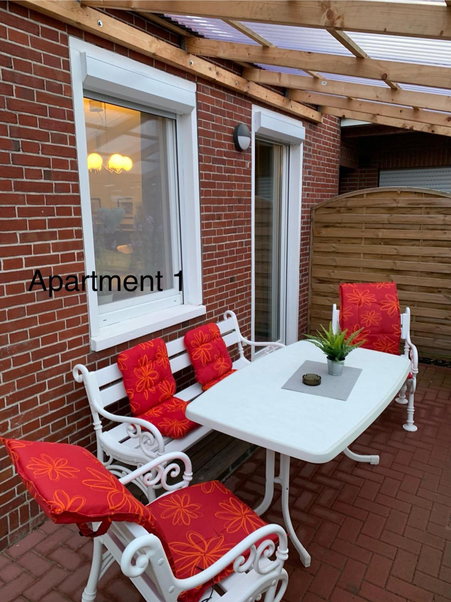 Eschen'S Blick Apartment Аурих Екстериор снимка
